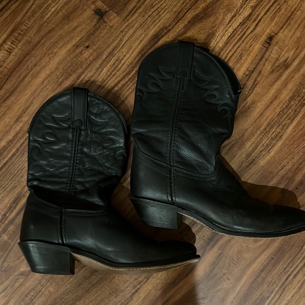 Laredo cowboy boots